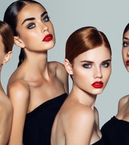 article Френската магия за красота: червено червило и блясък thumbnail