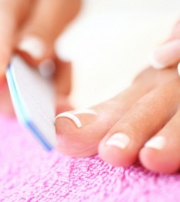 article Наистина ли трябва да ходя всеки месец на педикюр?! thumbnail