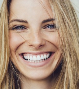 article 11 съвета за холивудска усмивка thumbnail