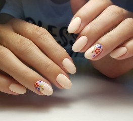 offer Маникюр thumbnail