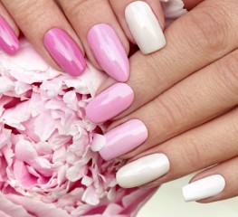 offer Поставяне на гел лак след ноктопластика thumbnail